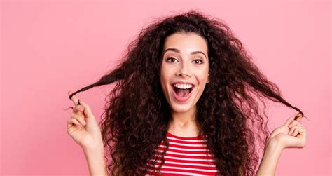 Produtos para cabelos cacheados: quais são indispensáveis?