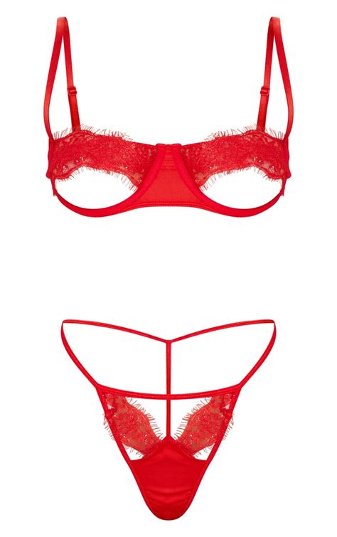 Ensemble de lingerie rouge à armatures et dentelle PrettyLittleThing FR