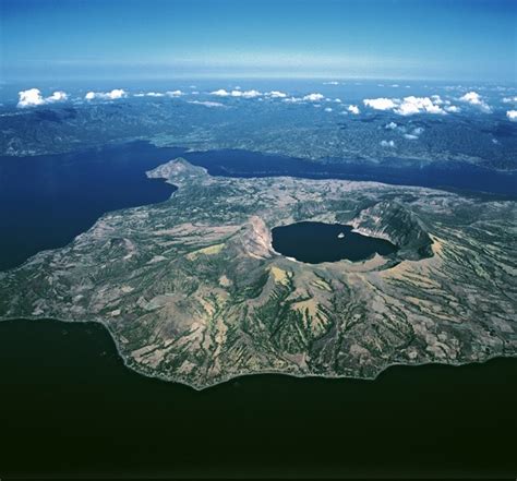 lawa ng taal history