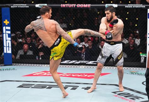 Makhachev X Moicano - Islam Makhachev vs Renato Moicano UFC 311 result: Champion breaks all ...