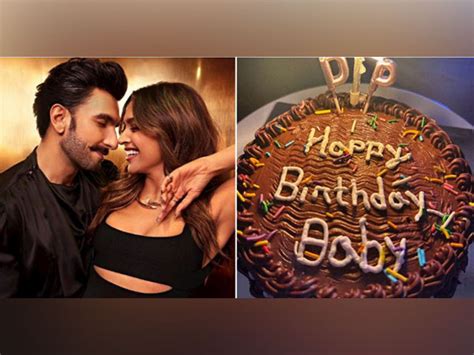 Ranveer Singh Surprises Wife Deepika Padukone With Special Birthday Cake