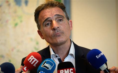 Grenoble accusé de versement illicite à une élue Éric Piolle dénonce