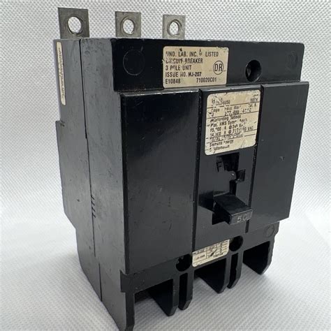 Siemens BQCH3B050 Circuit Breaker | Type BQCH | 50 Amp | 3 Pole | 480/ ...