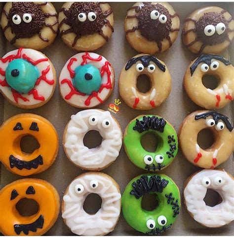 Halloween Donut Ideas By Petisweet Halloween Donuts Easy Halloween