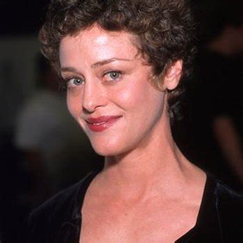 Julia Lyndon Babe Page Watch This Centerfold On FreeOnes