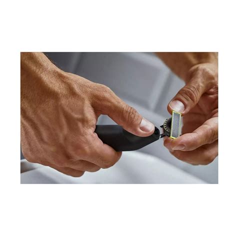 Тример PHILIPS OneBlade Pro QP6541/15 FACE+BODYТример PHILIPS OneBlade ...