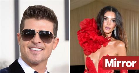 Emily Ratajkowski Says Robin Thicke Groped Her Naked Breasts On Blurred Lines Set Mirror Online