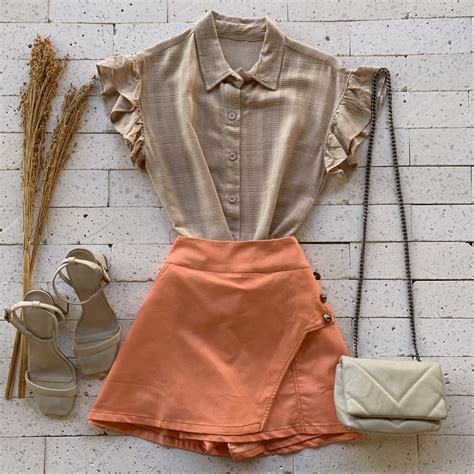 Blusa Detalhada Manga Babados Nude Dondoca Moda Feminina