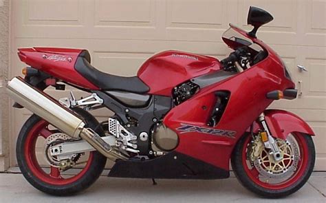 2000 Kawasaki ZX-12R - Moto.ZombDrive.COM