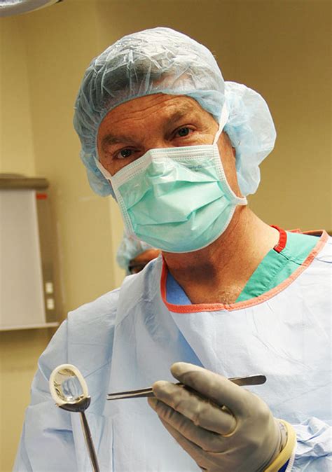 Ohio State Surgeon Performs Countrys 1st Meniscus Implant Surgery