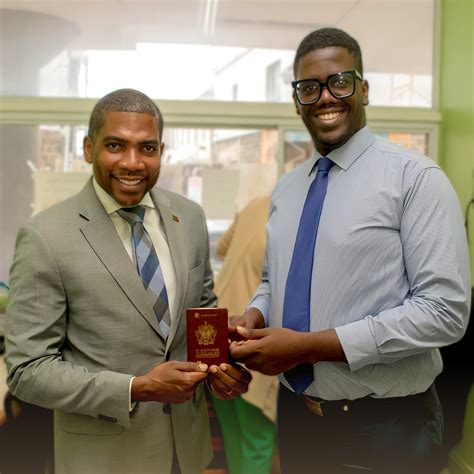 Passport Photo The New US Passport: Next Generation Passport | IaM