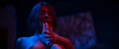 Nude Video Celebs Laura Osma Nude Blocco S E