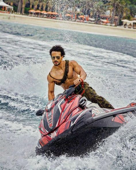 Tiger Doesn't Like Being Compared To Jackie - Rediff.com movies