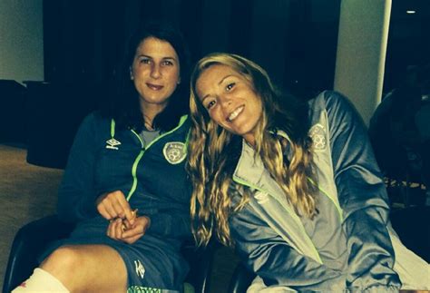 9 Hot Sexy Niamh Fahey Bikini Pics