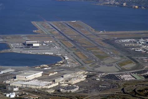 Airport staff explain how the san francisco airport cell phone lot works