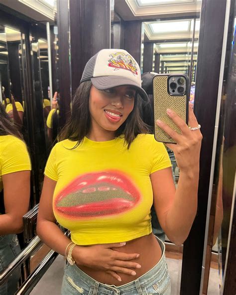 jonica | 👄 | Instagram