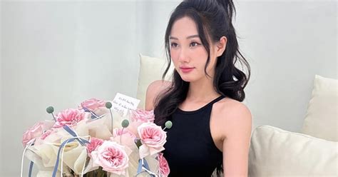 Nhan S C I Th Ng C C B N C A Hot Girl Tr C Quan T M Nh T L C N Y