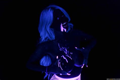 Brazzers Kayla Kayden Radiant Booty 396 C9a863cf70075d62c90042ebc259bd3c Porn Pic