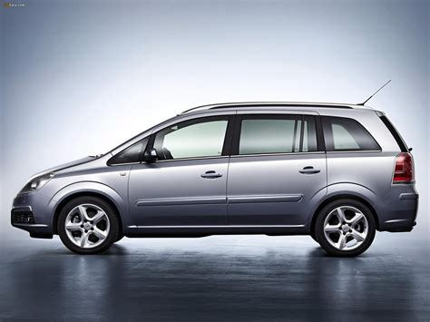 7 местный авто: Бюджетные 7 местные автомобили в России в 2019 году