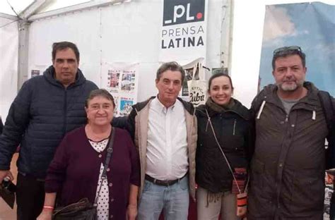 Prensa Latina acoge a políticos europeos en estand de lHumanité Partido Comunista Colombiano