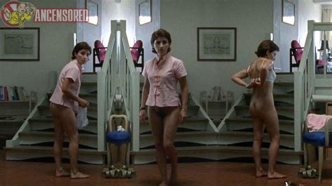 Naked Ariane Ascaride In Marie Jo Et Ses 2 Amours