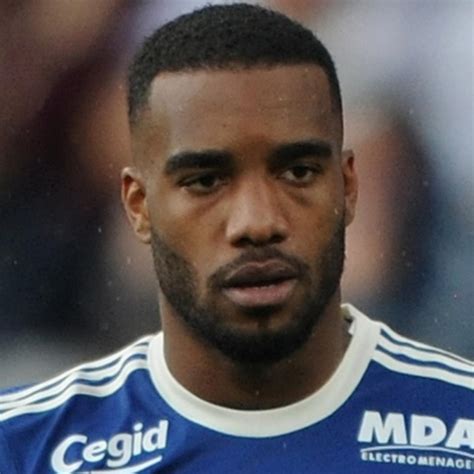 Liverpool Transfer News: Alexandre Lacazette and Karim Benzema Bid ...