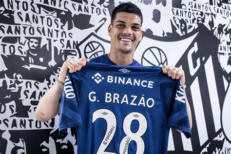 Goleiro Gabriel Brazão acerta renovação o Santos até 2028 Game Arena