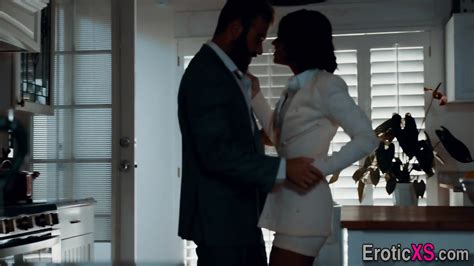 Glam Fit Brunette Riding Thick Cock In Hd