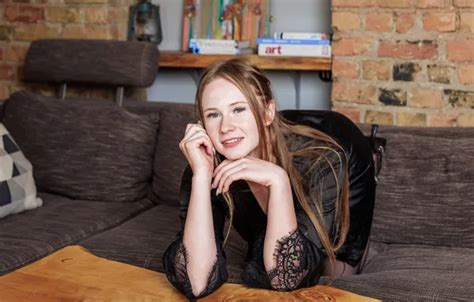 Wallpaper Long Hair Brunette Gorgeous Posing High Heels Cute Girl Beautiful Face Barefoot