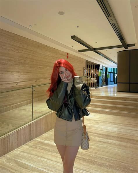 Bini Mikha Tiktok Style Cute Friend Photos Pretty Brunette