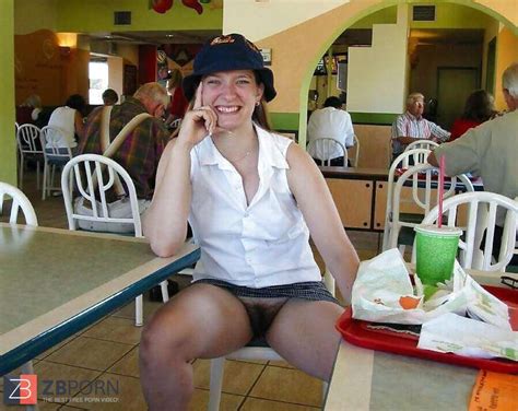 Public Cootchie Demonstrating Fanny Displaying Flashing Off Again ZB Porn