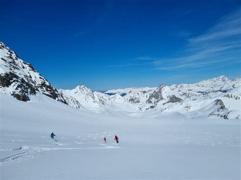 Les Descentes Mythiques Le Glacier De G Broulaz La Vall E Blanche De