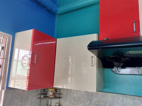 Modern Upvc Wall Mounted Kitchen At Rs 1050square Feet In Howrah Id