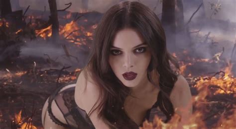 Kendall Jenner Heats Up Christmas In Love Mag Advent Video Kendall Jenner Lingerie Just
