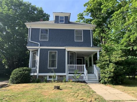 741 Pleasant St Brockton Ma 02301 Mls 72679728 Redfin