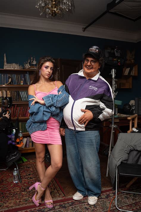 КАК СТАТЬ ЗВЕЗДОЙ: СЕРДЕЧНЫЙ КЛИП АРТЁМА КАЧЕРА - VMODE