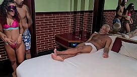 Por tras das cameras da gravação a casada Milf e seu marido corno muito sexo anal e