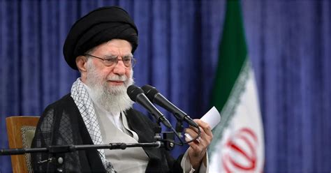 azatullah alee khameni zevabe hze uthlen iraner srwocc kshmtar odhikaree