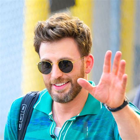 Chris Evans at Jimmy Kimmel Live on June 07, 2022 : #we are all connected;