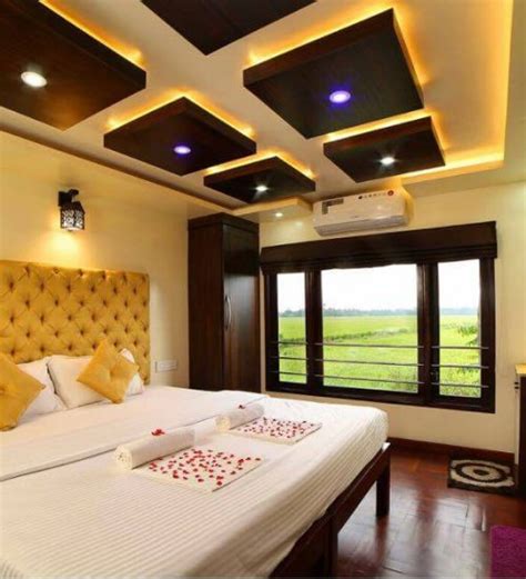 Top-Class Premium Houseboats in Alleppey, Kerala