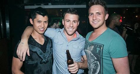 Casal Gay Se Divorcia Pra Colocar Outro Homem Na Rela O Tri Ngulo Amoroso J Pensa Em Ter