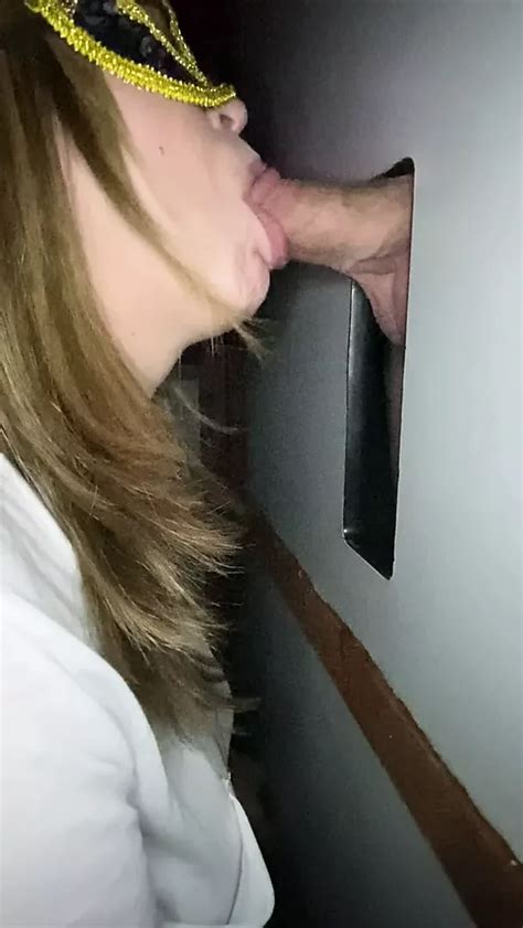 Sa Femme Et Des Inconnus Au Gloryhole Amateur Porn Xhamster