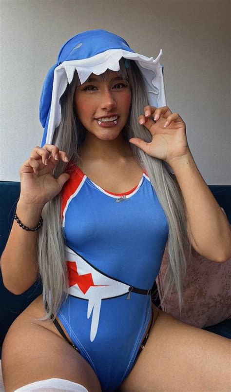 Raawwr I Ll Be The Fiery Latina Who Will Eat You Everyday R Latinas