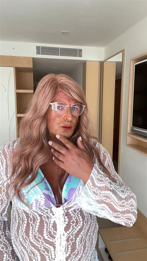 Amateur Crossdresser Kellycd Sexy Milf In White Dress Pics Xhamster