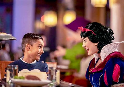 Disney Character Dining Outside of Disney Parks | Disney Rewards