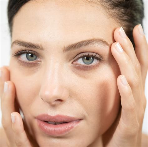 AWT - CUSTOMISED BODY AND FACIAL TREATMENTS WITH AWT® ACOUSTIC WAVES BY