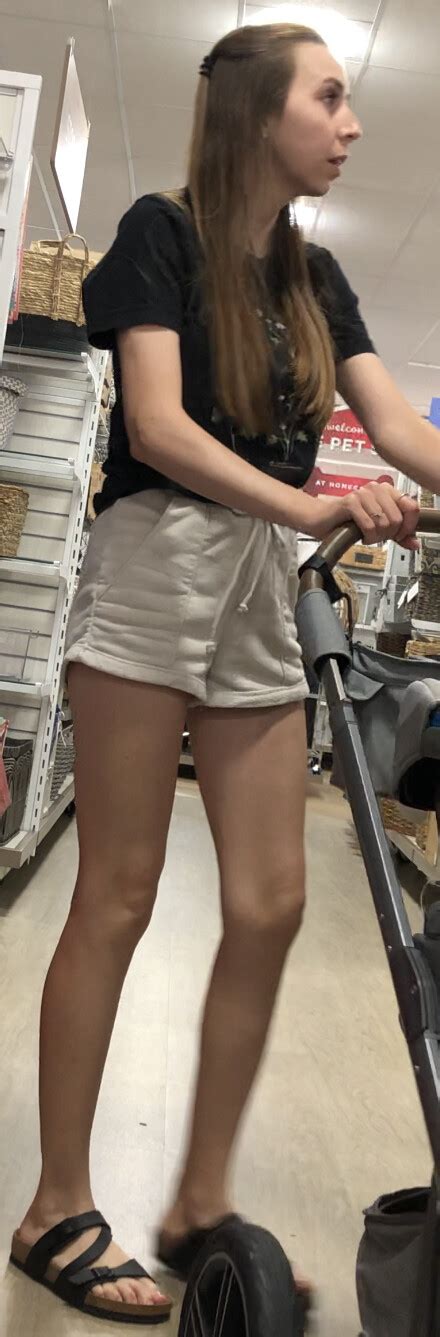 Slim Milf In White Cotton Shorts Short Shorts Volleyball Forum