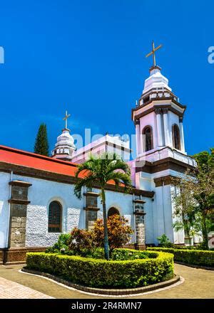 lady   pillar cathedral  alajuela costa rica central
