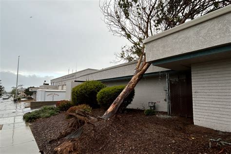 Rare Tornadoes Reported During California Storm The Epoch Times