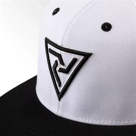 Снепбэк Black & White - купить по выгодной цене в интернет-магазине ...